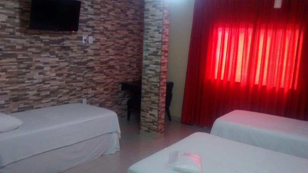 Hotel Dois Candangos Núcleo Bandeirante 객실 사진