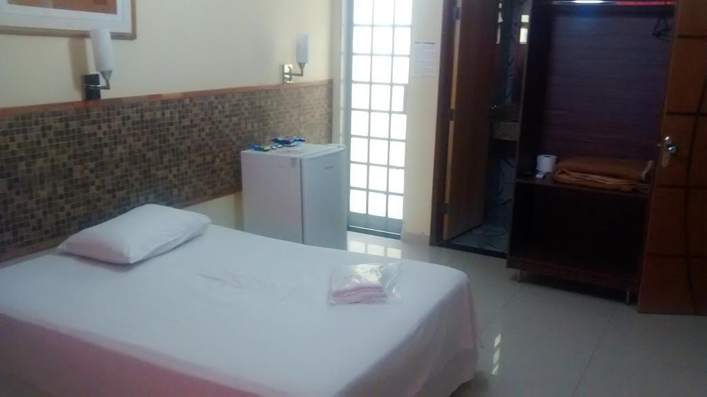 Hotel Dois Candangos Núcleo Bandeirante 객실 사진